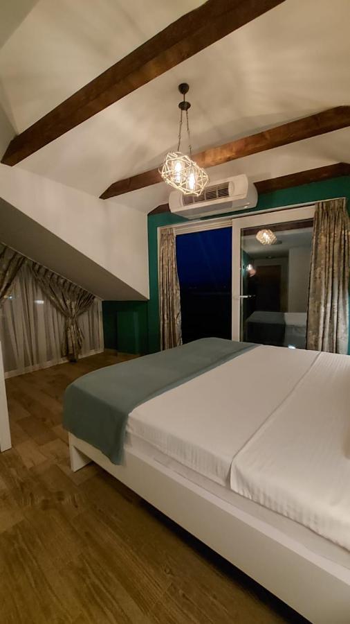 Pier 82 Apartments Ohrid Esterno foto