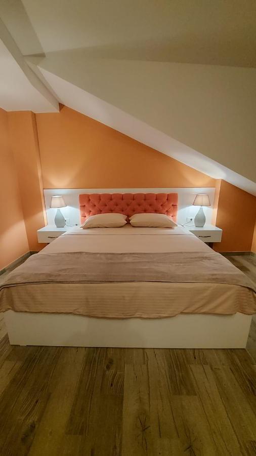 Pier 82 Apartments Ohrid Esterno foto